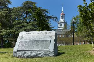 15-monument.jpg